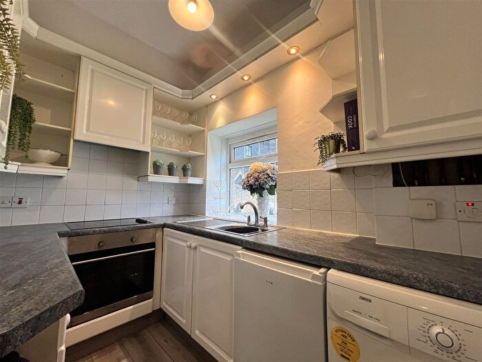 1 Bedroom Property To Rent In Mill Road, West Drayton, UB7