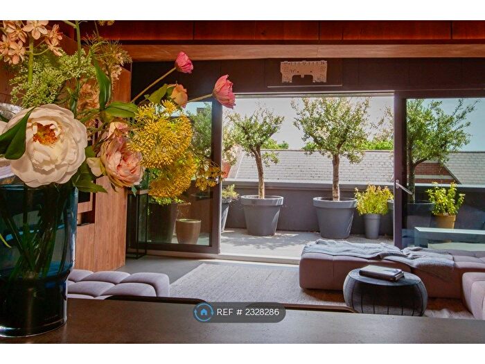 2 Bedroom Flat To Rent In Pitfield Street, London, N1