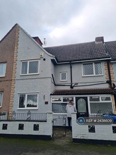 3 Bedroom Terraced House To Rent In East Avenue, Woodlands, Doncaster, DN6