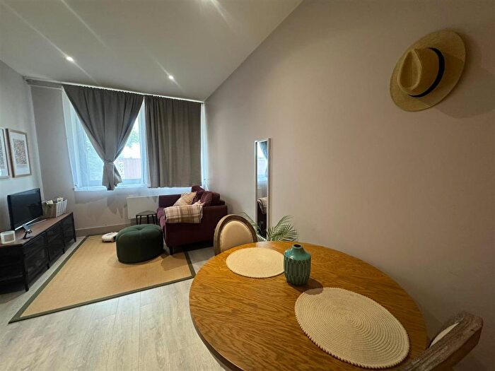 1 Bedroom Apartment To Rent In Quilters Way, Stoke Mandeville, Aylesbury, HP22