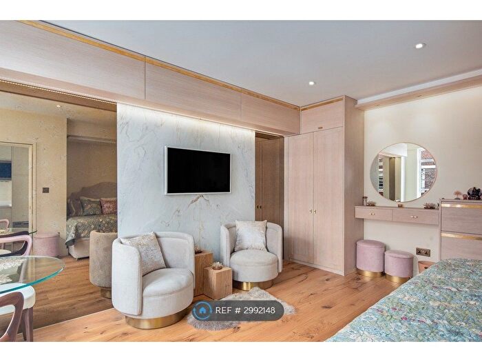 Studio To Rent In Nell Gwynn House, London, SW3