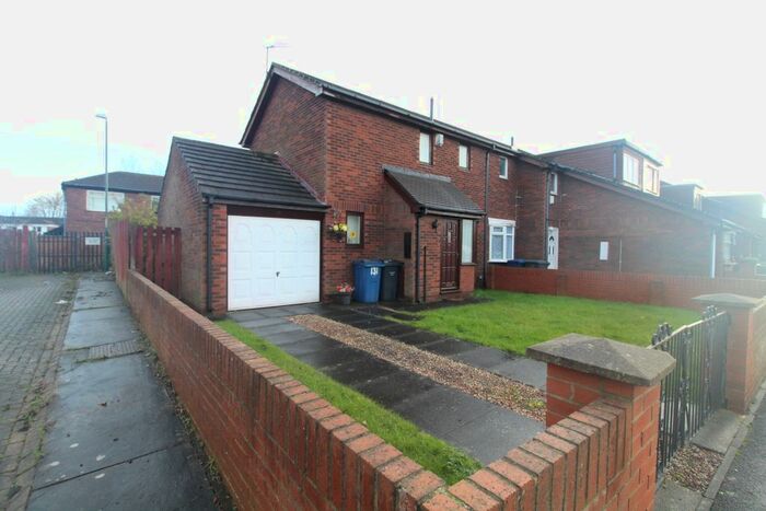 2 Bedroom End Of Terrace House To Rent In Whitfields Villas, South Shields, NE33