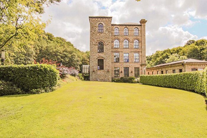 1 Bedroom Flat For Sale In Waterside Road, Summerseat, BL9