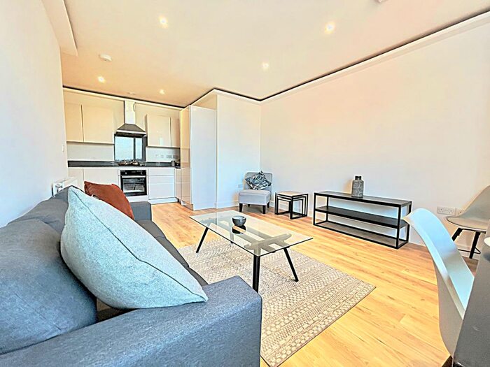 2 Bedroom Flat To Rent In **The Residence**Lurke Street Bedford, MK40