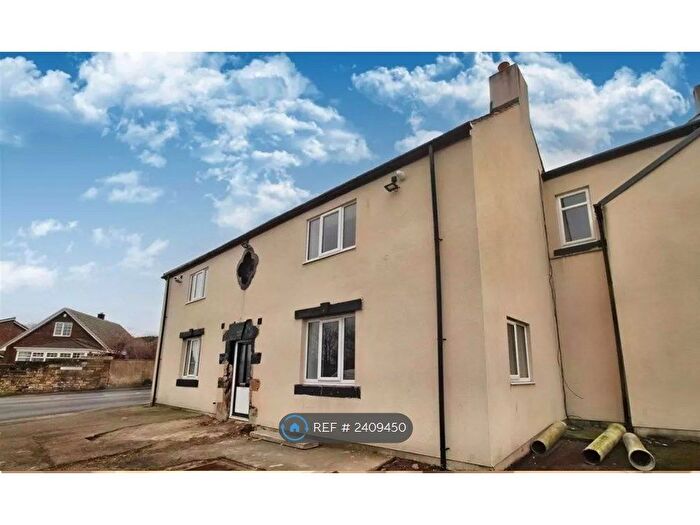 2 Bedroom Flat To Rent In The Three Horshoes, Barnsley, S72