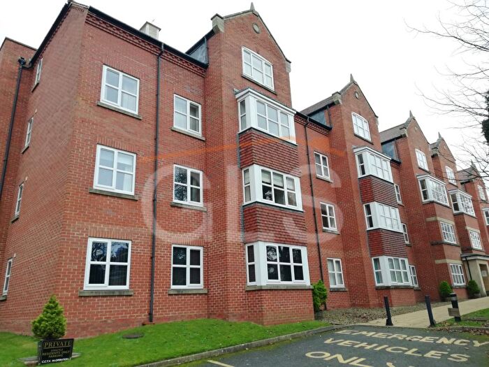 2 Bedroom Flat To Rent In Filey Road, Scarborough, North Yorkshire, YO11