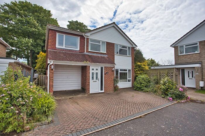 4 Bedroom Detached House For Sale In Beacon Way, Lympne, CT21