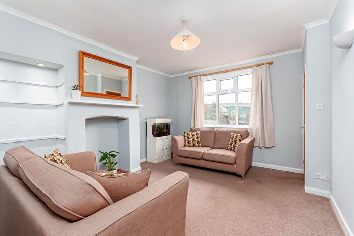 3 Bedroom Terraced House For Sale In Birmingham Road, Stratford-Upon-Avon, CV37