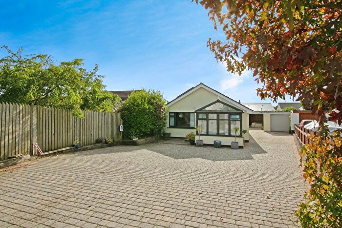 3 Bedroom Bungalow For Sale In Penvale Close, Barripper, Camborne, Cornwall, TR14