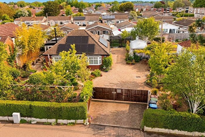 3 Bedroom Detached Bungalow For Sale In The Street, Brundall, Norwich, NR13
