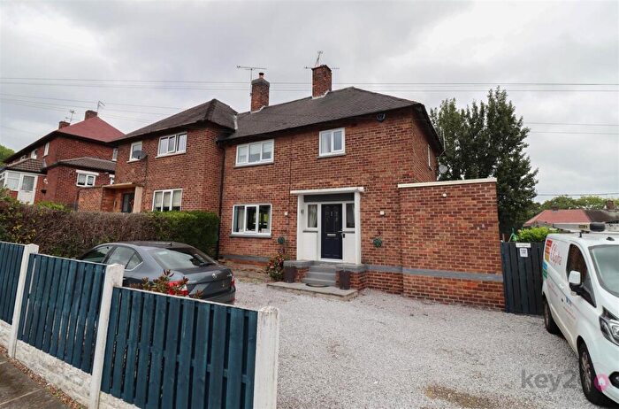 3 Bedroom Semi-Detached House For Sale In Ravenscroft Avenue, Sheffield, S13