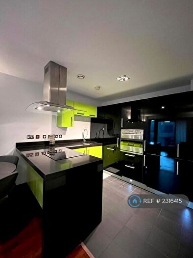 1 Bedroom Flat To Rent In Bridges Court Road, London, SW11