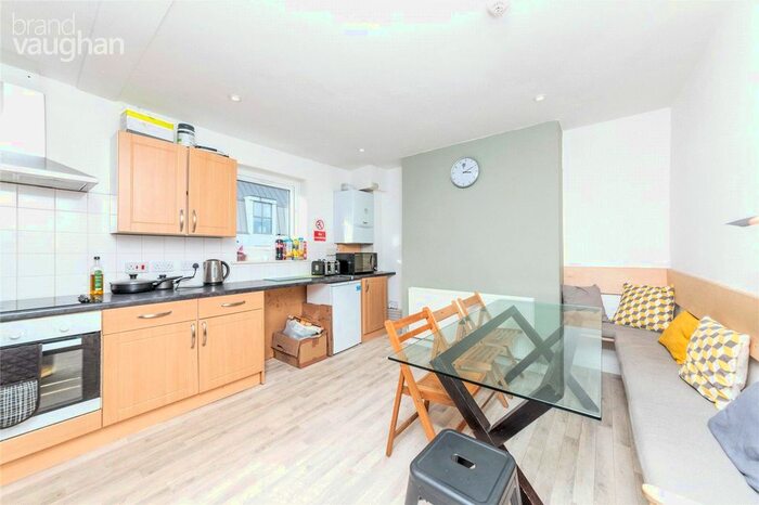 5 Bedroom Flat To Rent In London Road, Brighton BN1