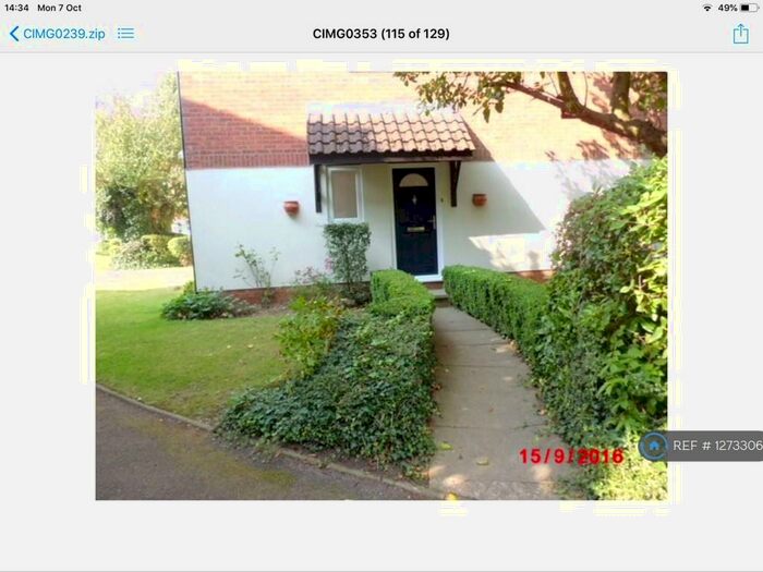 2 Bedroom Flat To Rent In Galdana Avenue, Barnet, EN5