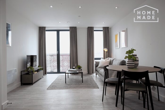 1 Bedroom Flat To Rent In Oxbow, Salford, M5