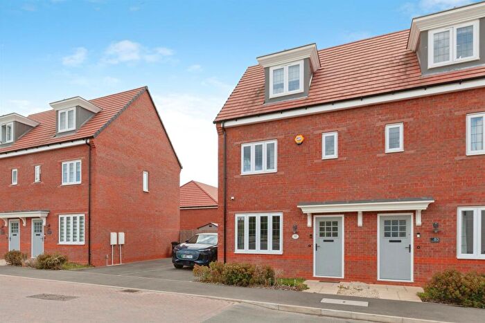 3 Bedroom Town House For Sale In Jamie Marcus Way, Oadby, Leicester, LE2
