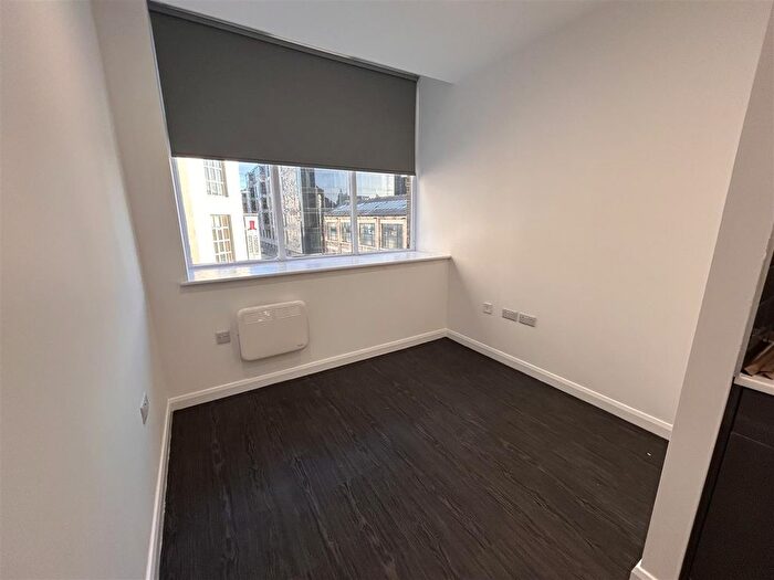1 Bedroom Flat To Rent In Spectrum House, East Parade, Bradford, BD1
