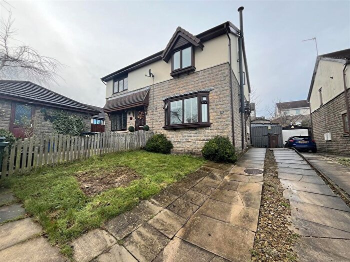 3 Bedroom Semi Detached House For Sale In Sanderson Avenue, Bradford, BD6