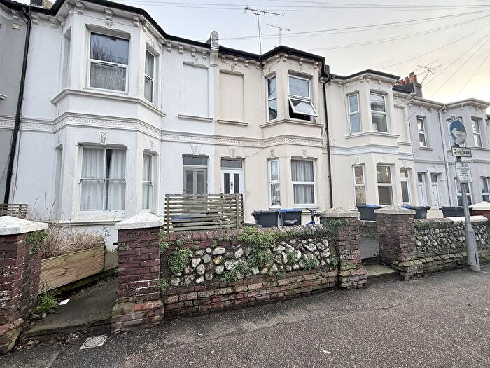 1 Bedroom Flat For Sale In Lennox Road, Worthing, BN11