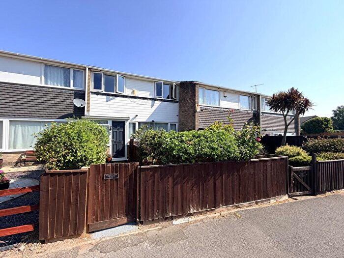 3 Bedroom Terraced House For Sale In Samples Way, Canford Heath, BH17