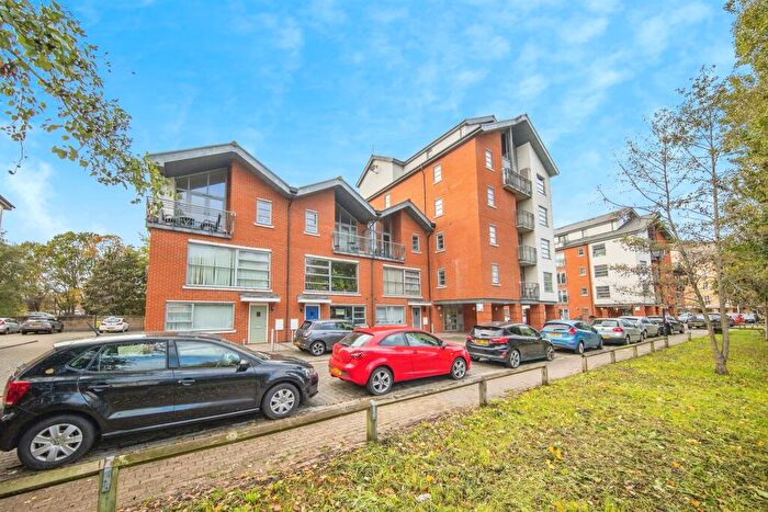 1 Bedroom Apartment For Sale In Rotary Way, Colchester, CO3