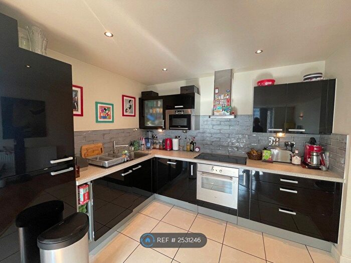 2 Bedroom Flat To Rent In Alaska Apartments, London, E16