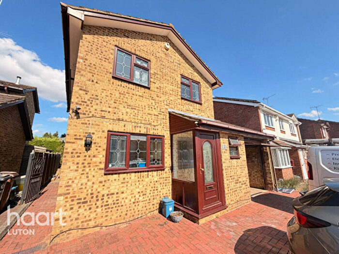 4 Bedroom Detached House To Rent In Albury Close, Luton, LU3