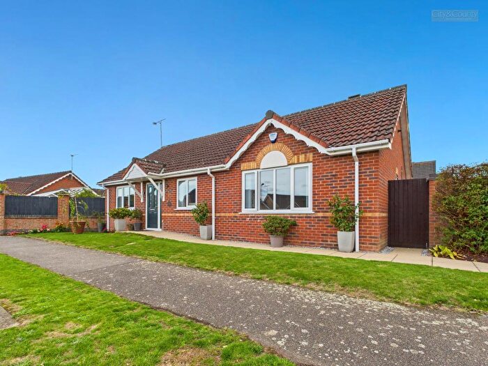 3 Bedroom Detached Bungalow For Sale In Kings Road, Holbeach, Spalding, PE12