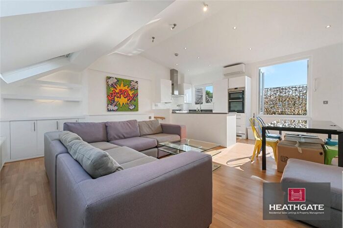 2 Bedroom Flat For Sale In Goldhurst Terrace, London, NW6