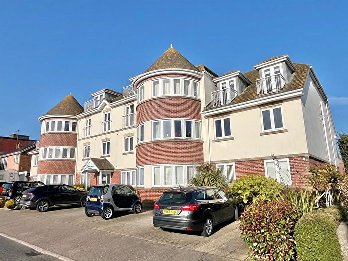 2 Bedroom Property For Sale In Collingwood Road, Clacton-On-Sea, Essex, CO15