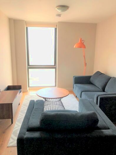 2 Bedroom Flat To Rent In Jesse Hartley Way, Liverpool, L3