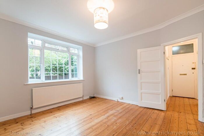 2 Bedroom Flat To Rent In Perry Vale, Forest Hill, London, SE23