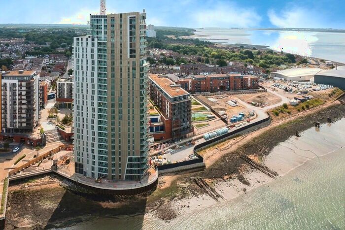 2 Bedroom Apartment To Rent In Centenary Plaza, Southampton, SO19