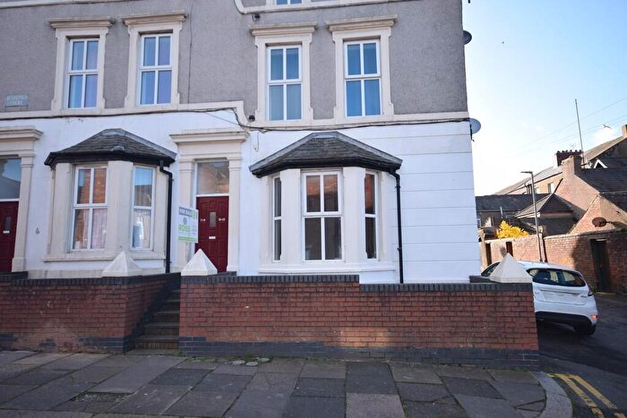 2 Bedroom Flat To Rent In Rustlings Court, Barrow-in-Furness, LA14