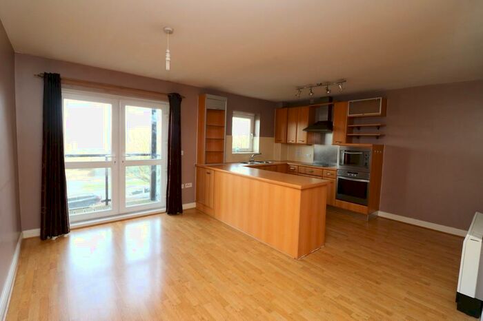 2 Bedroom Flat To Rent In Lakeside Boulevard, Lakeside, DN4
