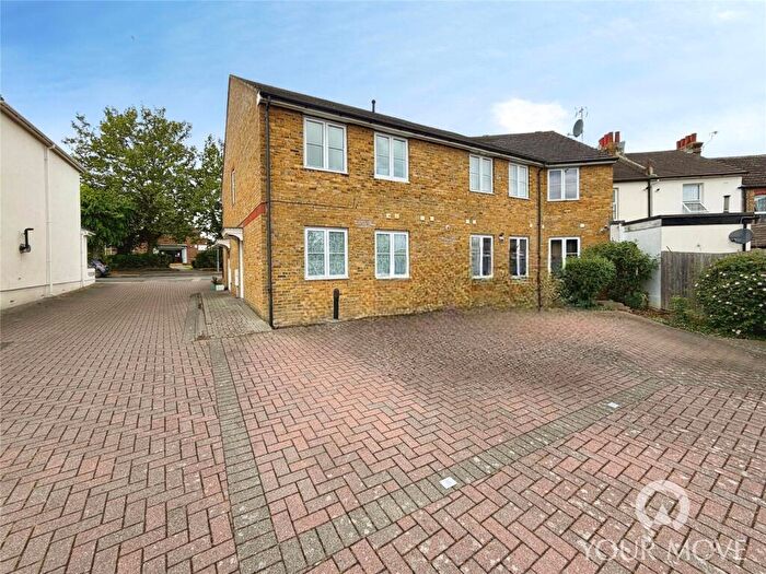 2 Bedroom Flat For Sale In Sun Lane, Gravesend, Kent, DA12