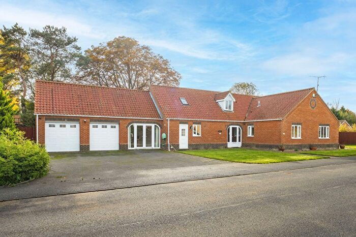 5 Bedroom Bungalow For Sale In Station Road, Little Fransham, NR19
