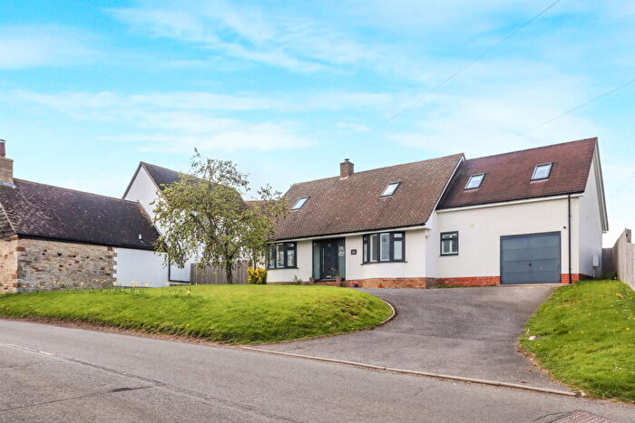 3 Bedroom Detached House For Sale In Pillerton Priors, CV35