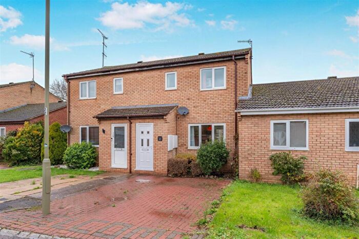 3 Bedroom Terraced House For Sale In West Street, Banbury, OX16