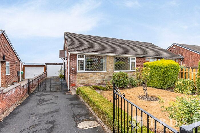 2 Bedroom Semi-Detached Bungalow For Sale In Pennine Road, Dewsbury, WF12