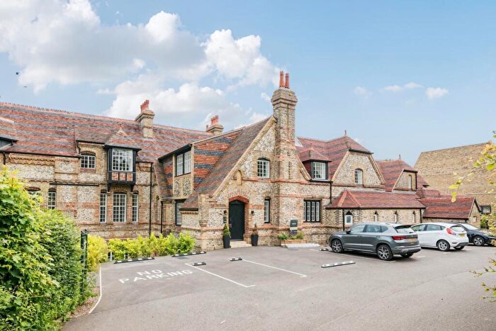 3 Bedroom Flat To Rent In Manor Lane Fawkham, DA3