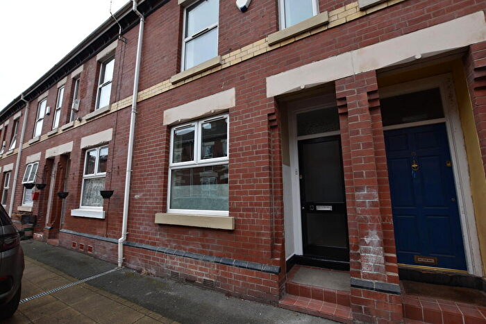 3 Bedroom Terraced House To Rent In Beever Street Manchester Greater Manchester, M16