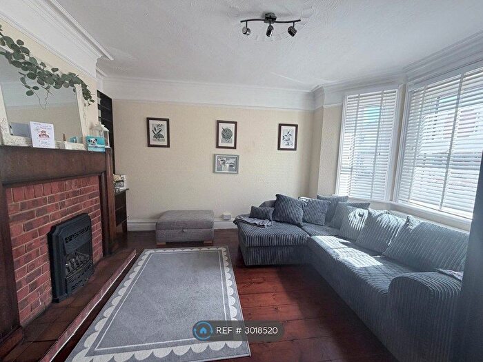 3 Bedroom Semi Detached House To Rent In Cheltenham Road, Poole, BH12