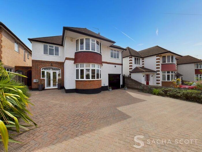 4 Bedroom Detached House To Rent In Arundel Avenue, Ewell., KT17