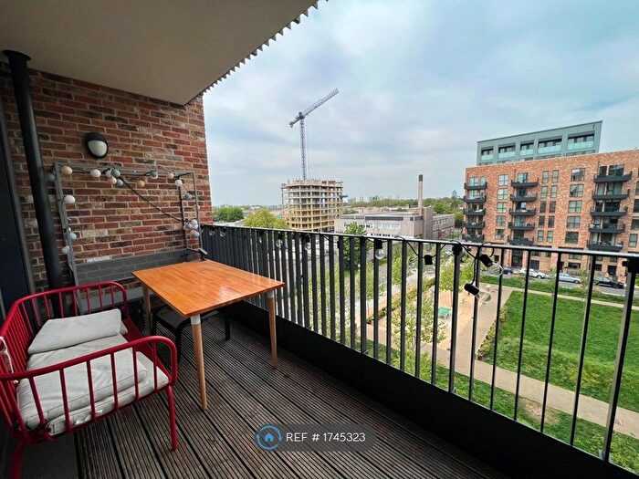 1 Bedroom Flat To Rent In Hanbury Road, London, W3