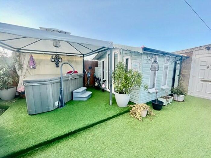 1 Bedroom Bungalow To Rent In Martello Close, Alverstoke, PO12