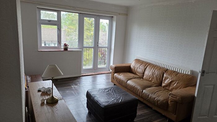 2 Bedroom Flat To Rent In Treforest Road, Coventry, CV3