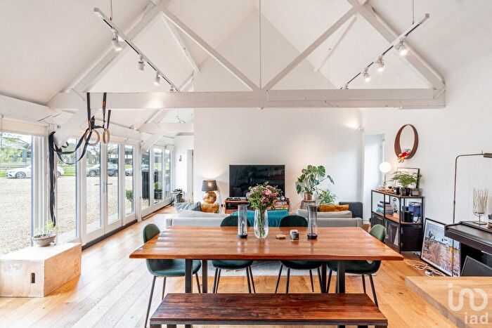 1 Bedroom Barn Conversion To Rent In Woodside Green, Great Hallingbury, CM22