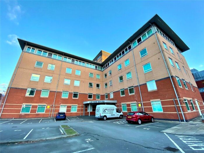 1 Bedroom Flat To Rent In John Street, Stockport, SK1