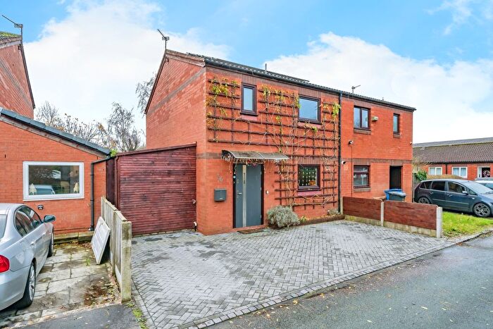 3 Bedroom Semi-Detached House For Sale In Forbes Close, Warrington, Cheshire, WA3